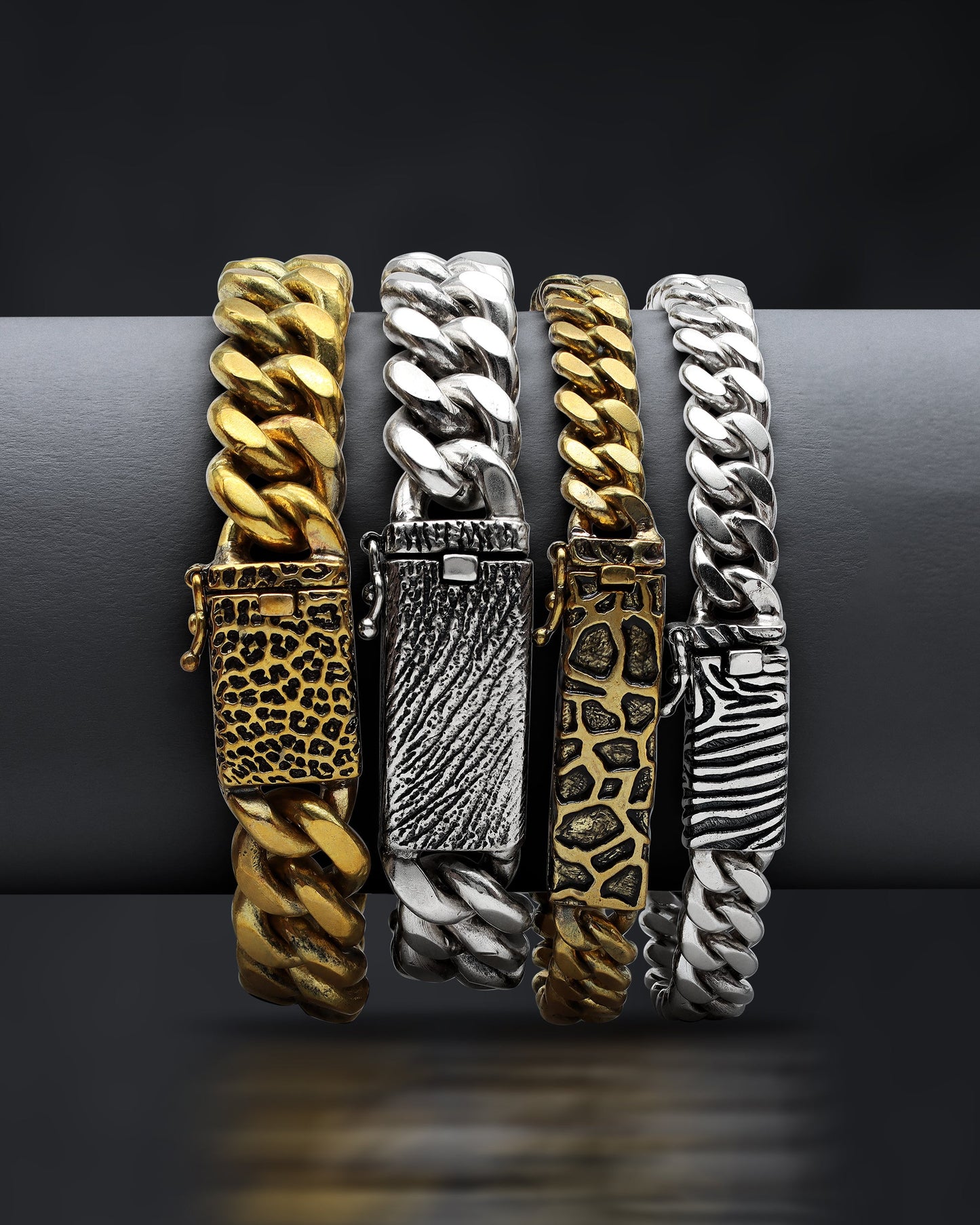 Giraffe Curb Chain Bracelet - Brass